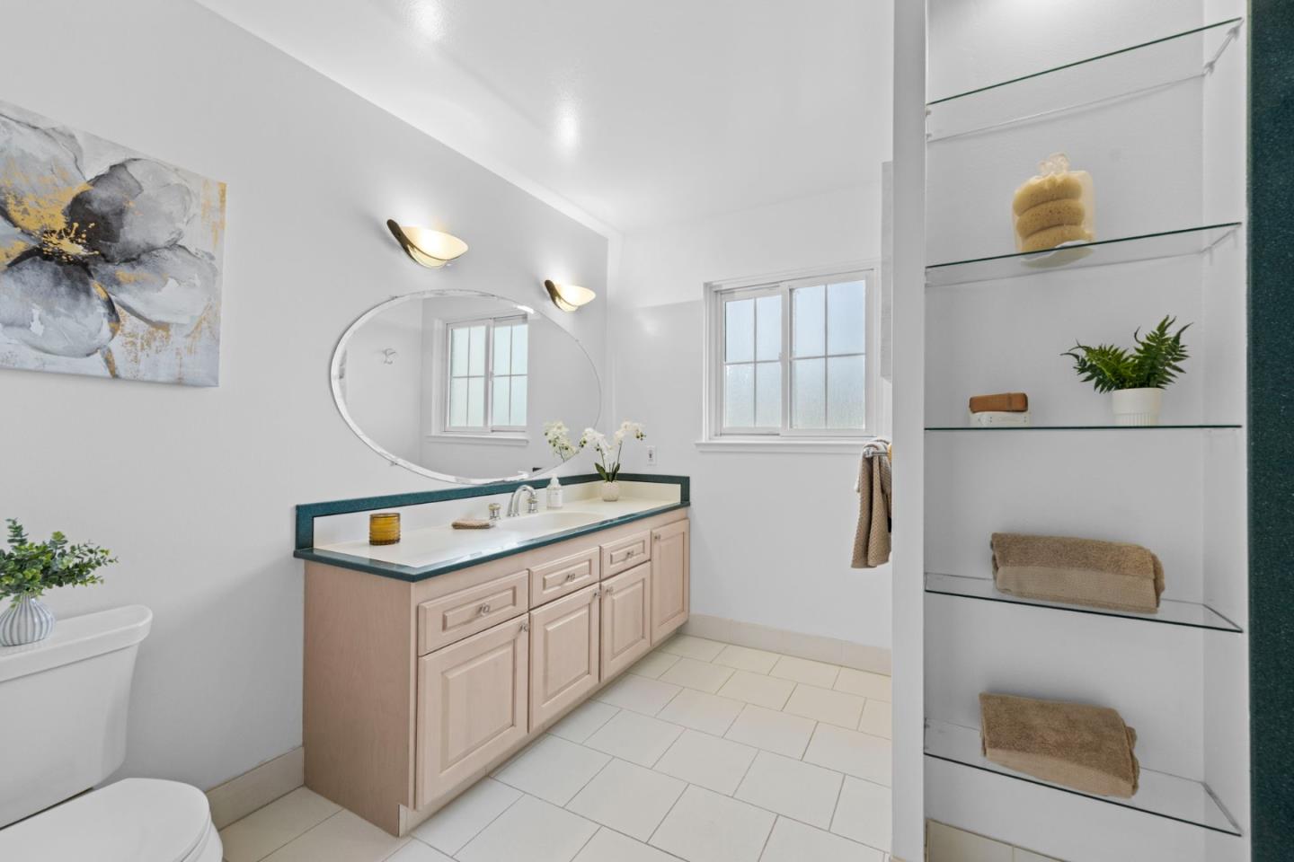 2713 Comstock Circle