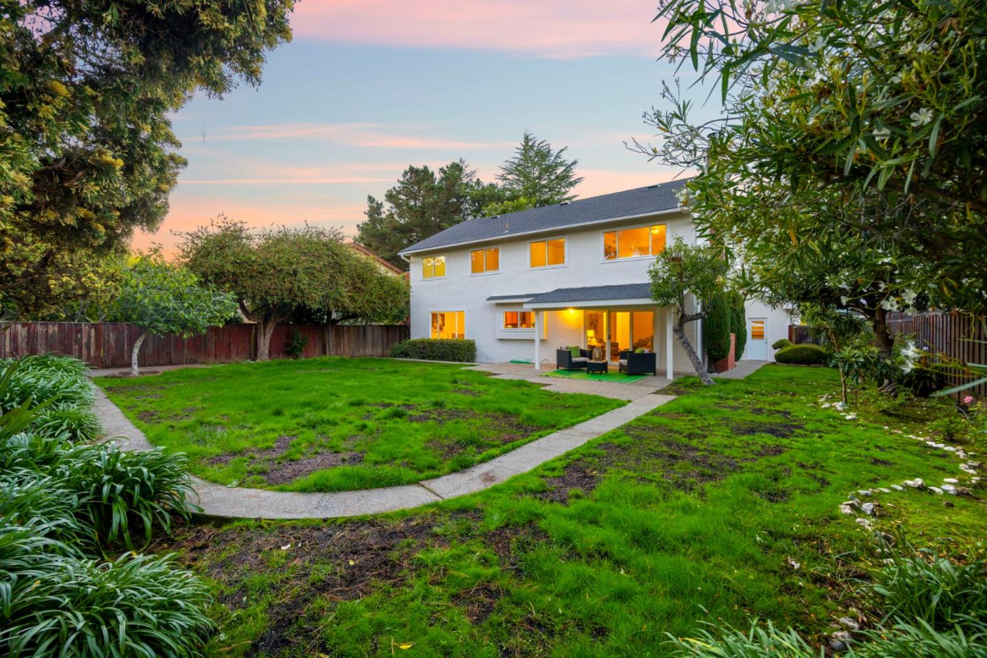 2713 Comstock Circle