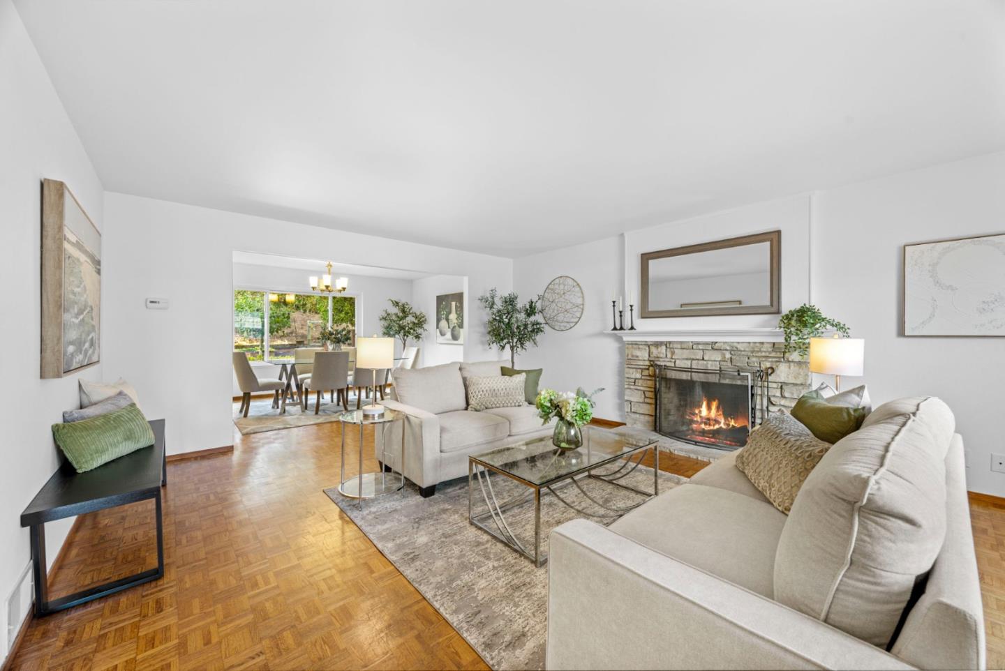 2713 Comstock Circle