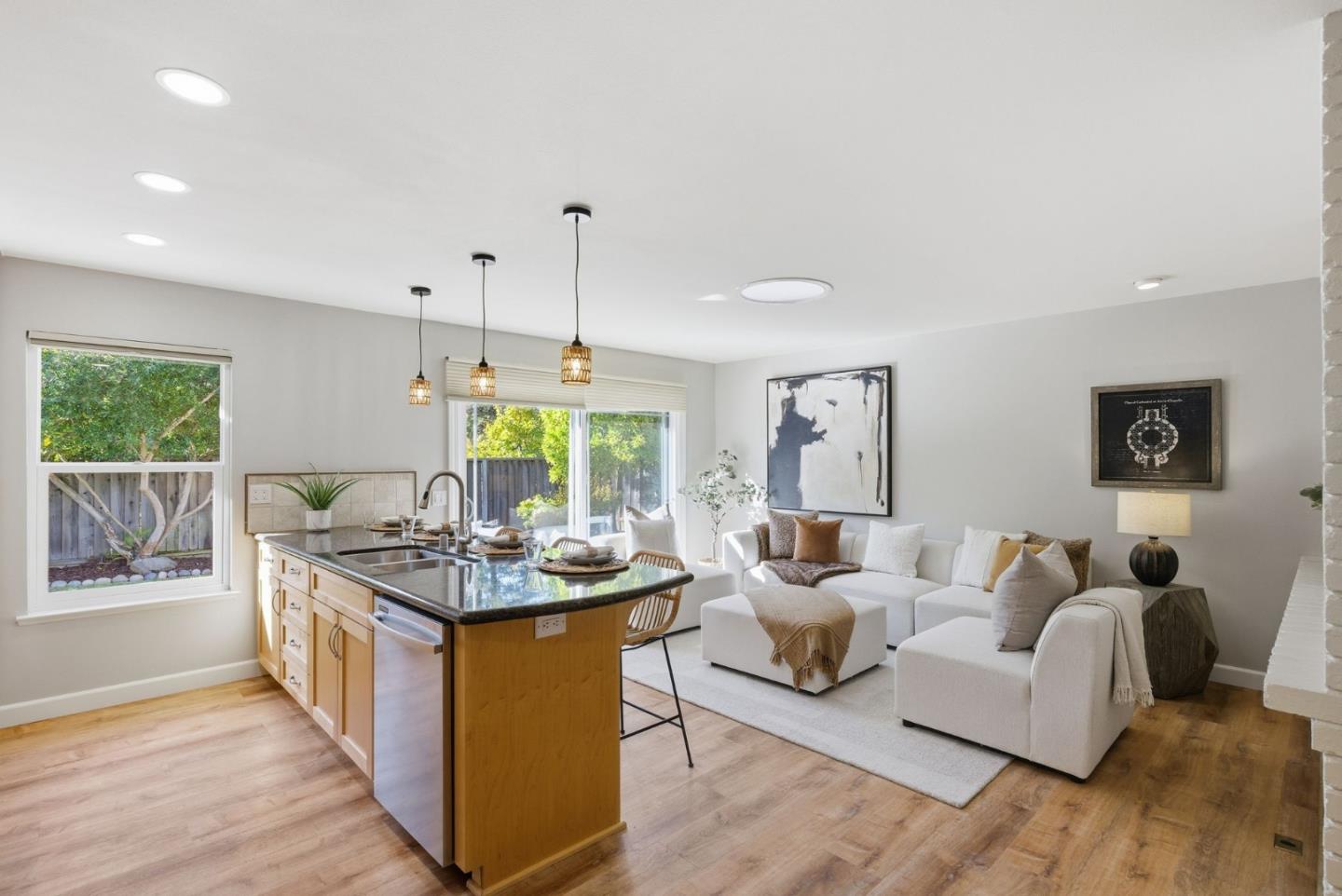 863 Laburnum Drive