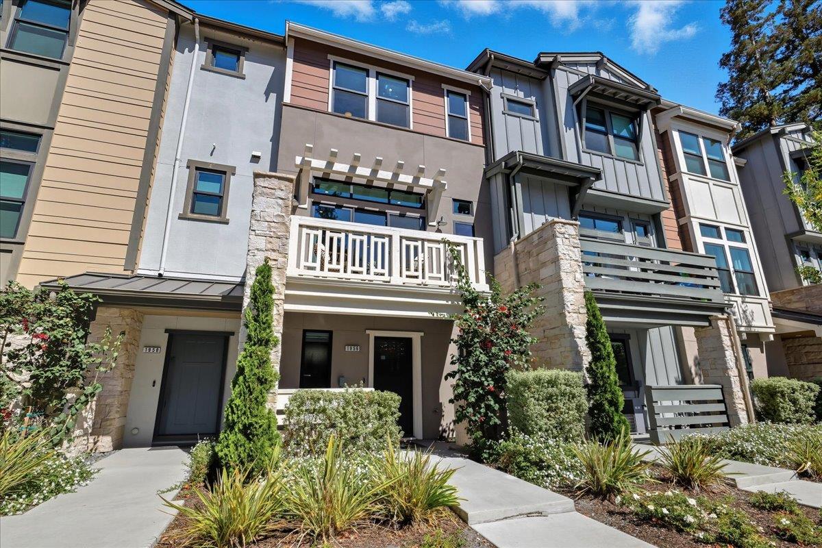 1956 Montecito Avenue