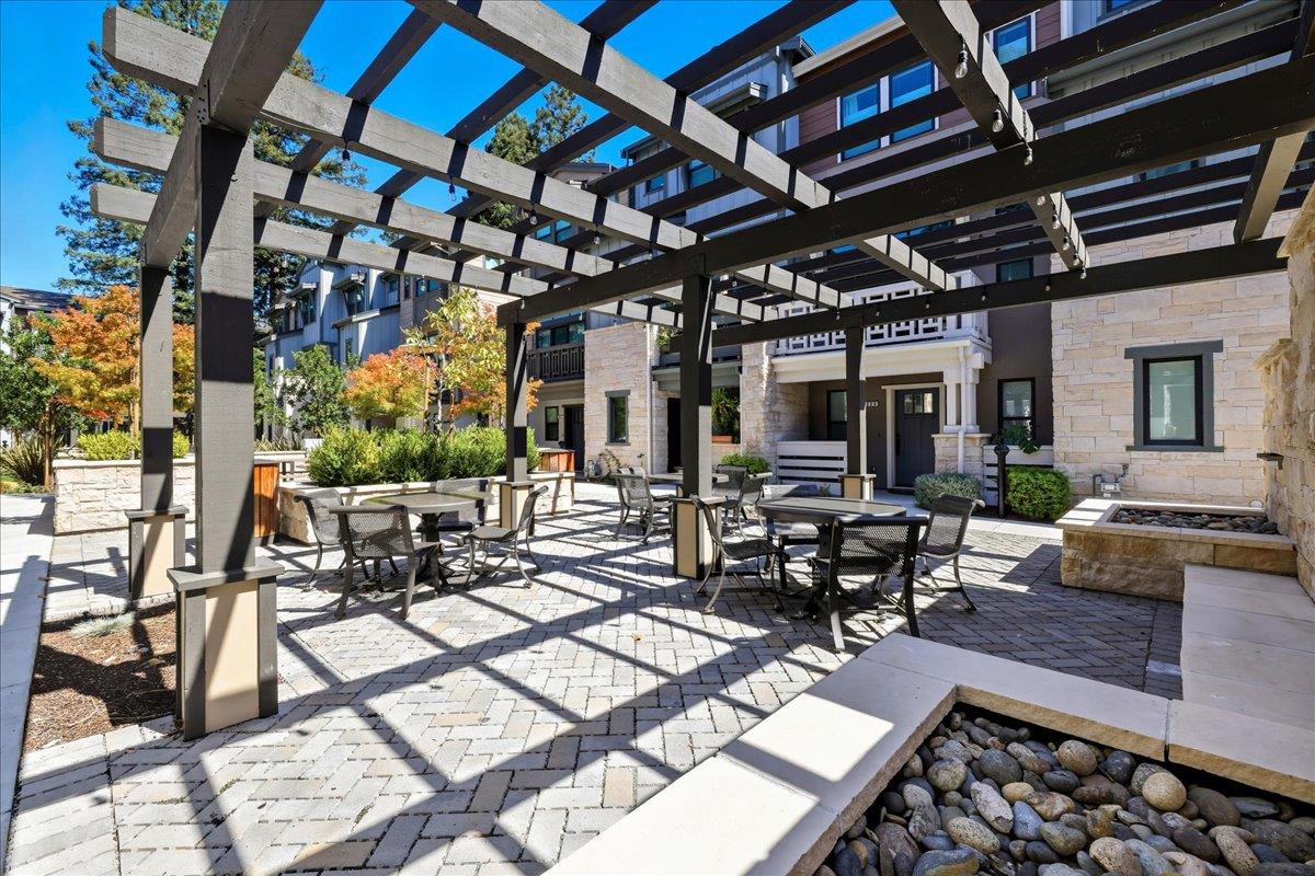 1956 Montecito Avenue