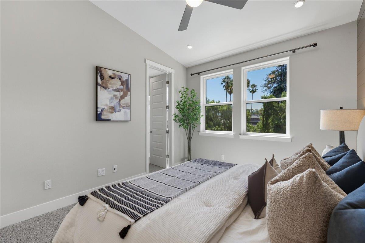 1956 Montecito Avenue