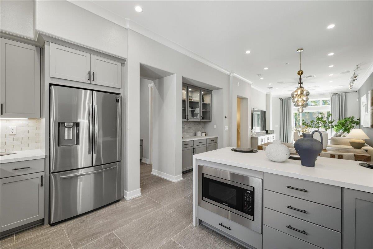 1956 Montecito Avenue