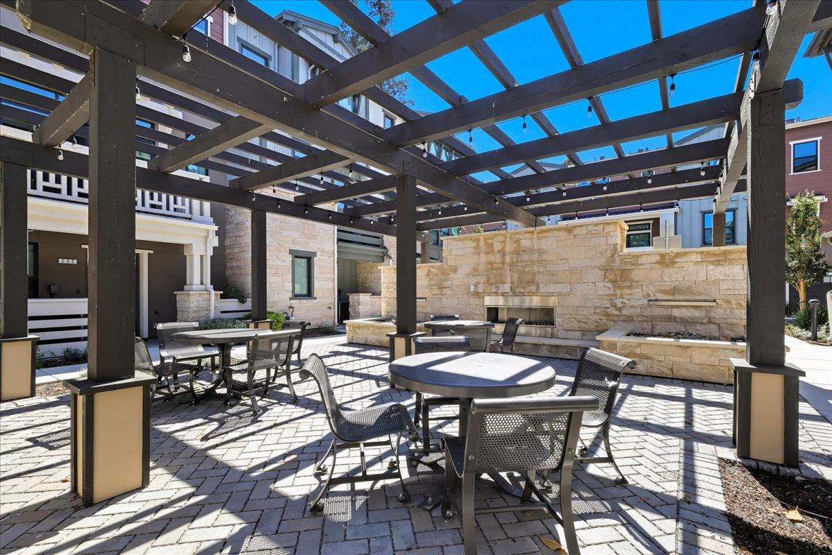 1956 Montecito Avenue