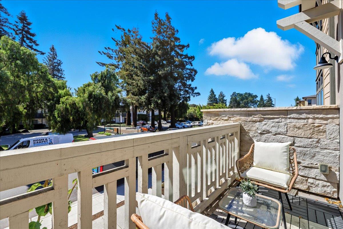 1956 Montecito Avenue