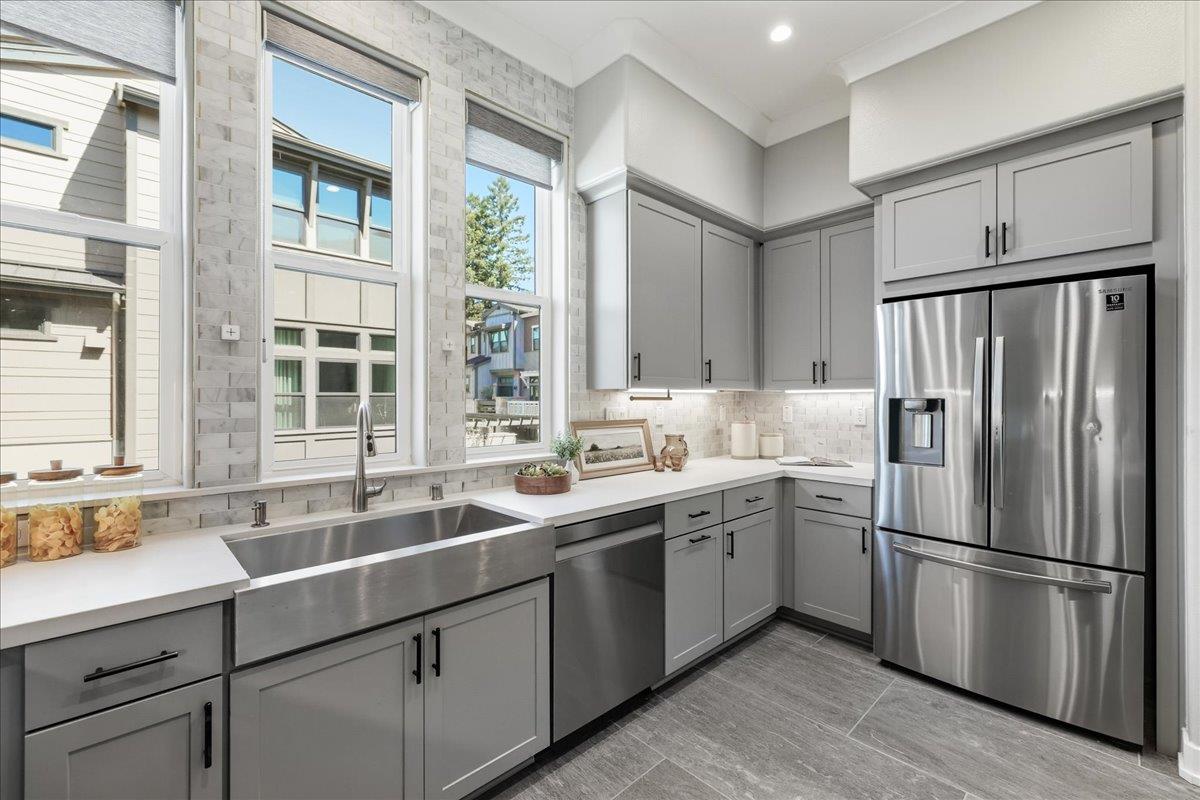 1956 Montecito Avenue