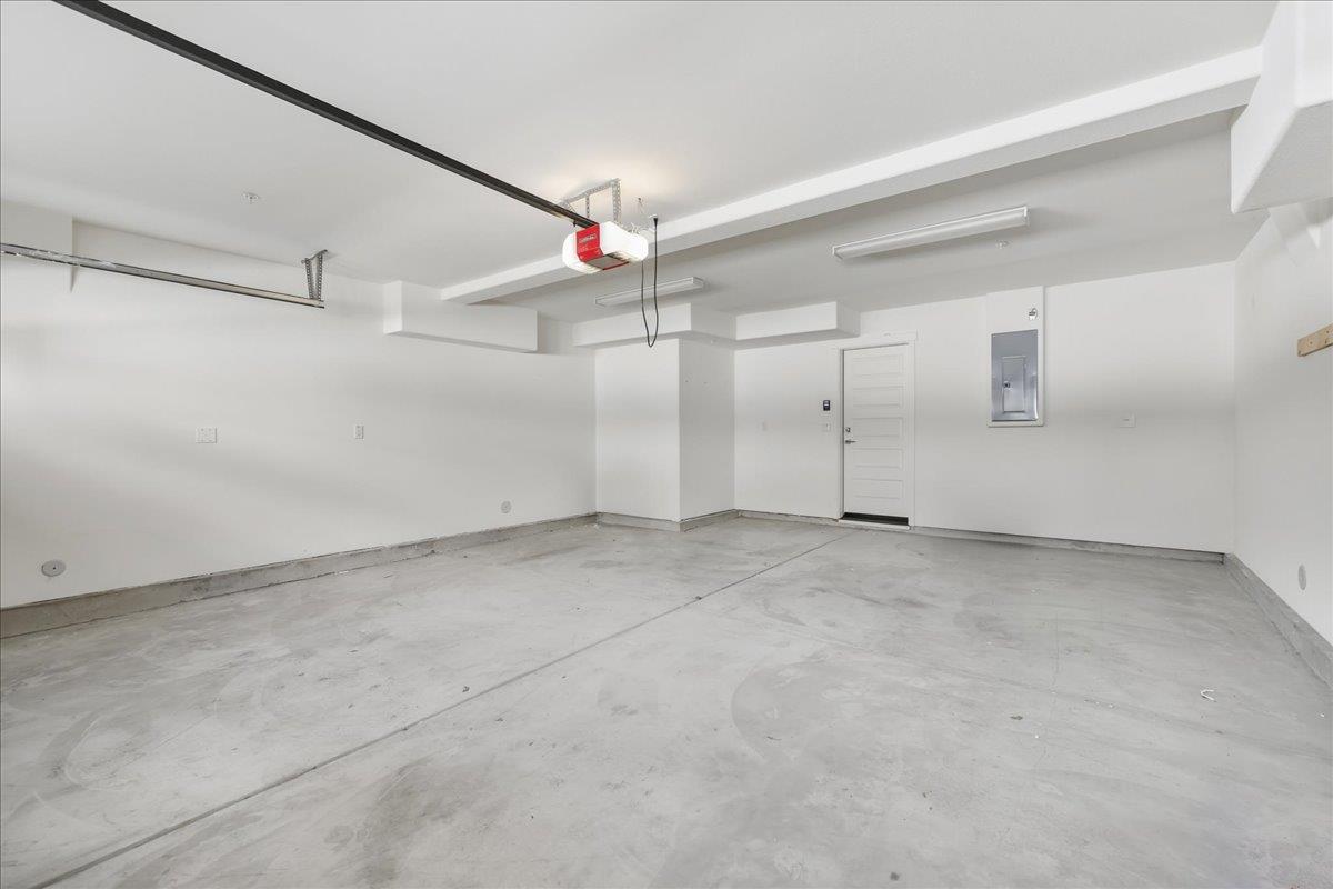 1956 Montecito Avenue