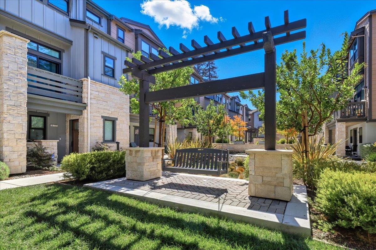 1956 Montecito Avenue