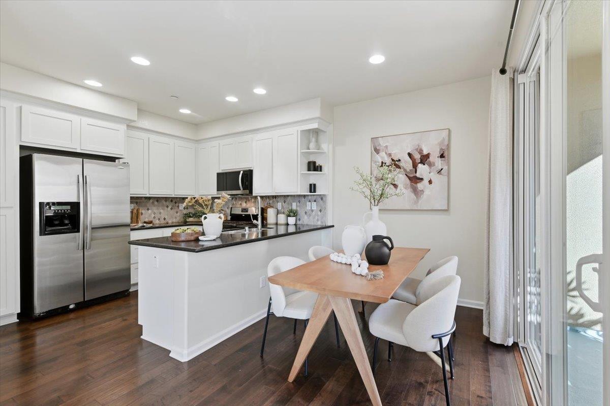 536 Almaden Walk Loop