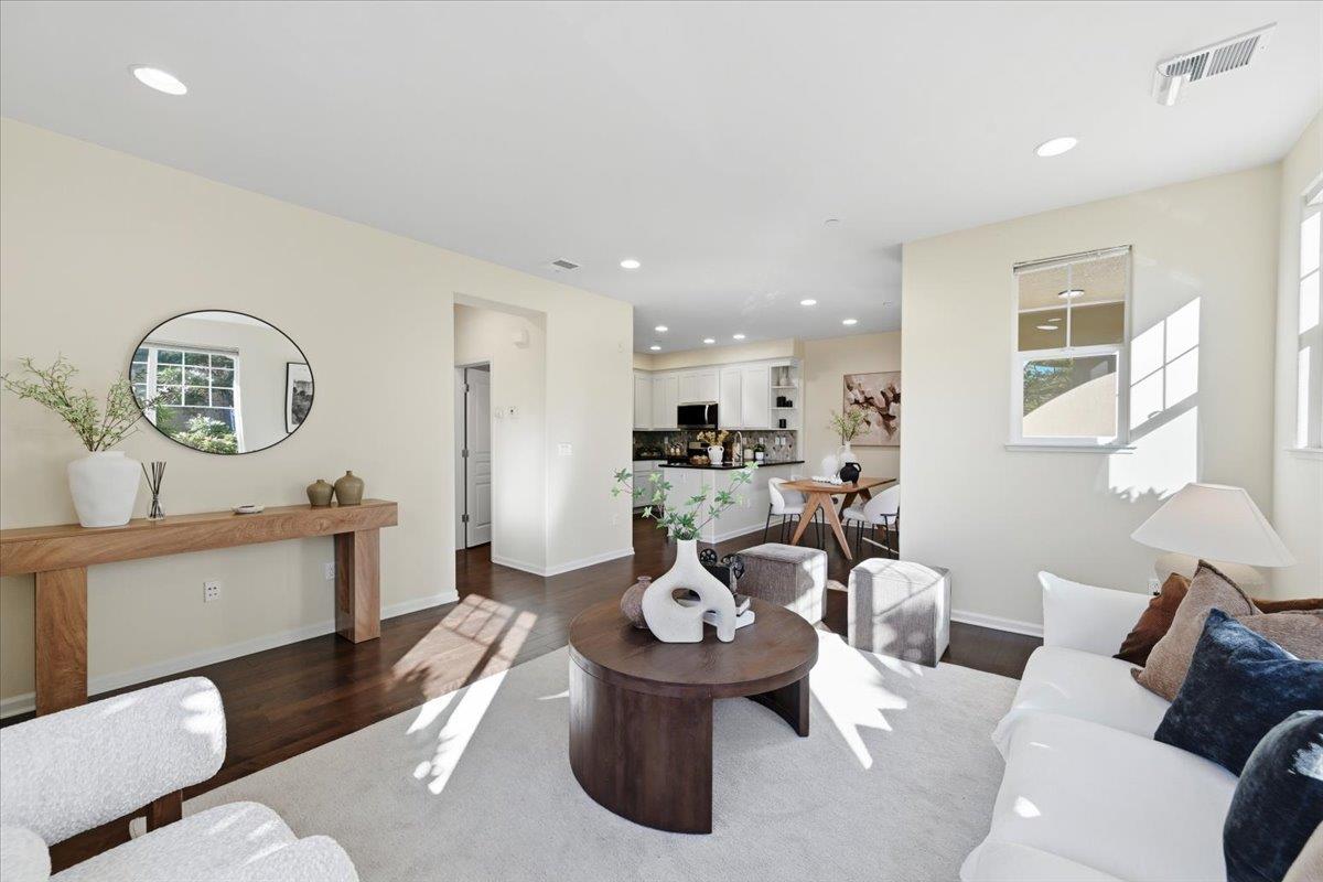 536 Almaden Walk Loop