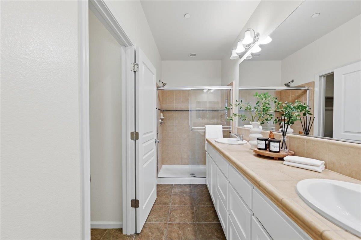536 Almaden Walk Loop