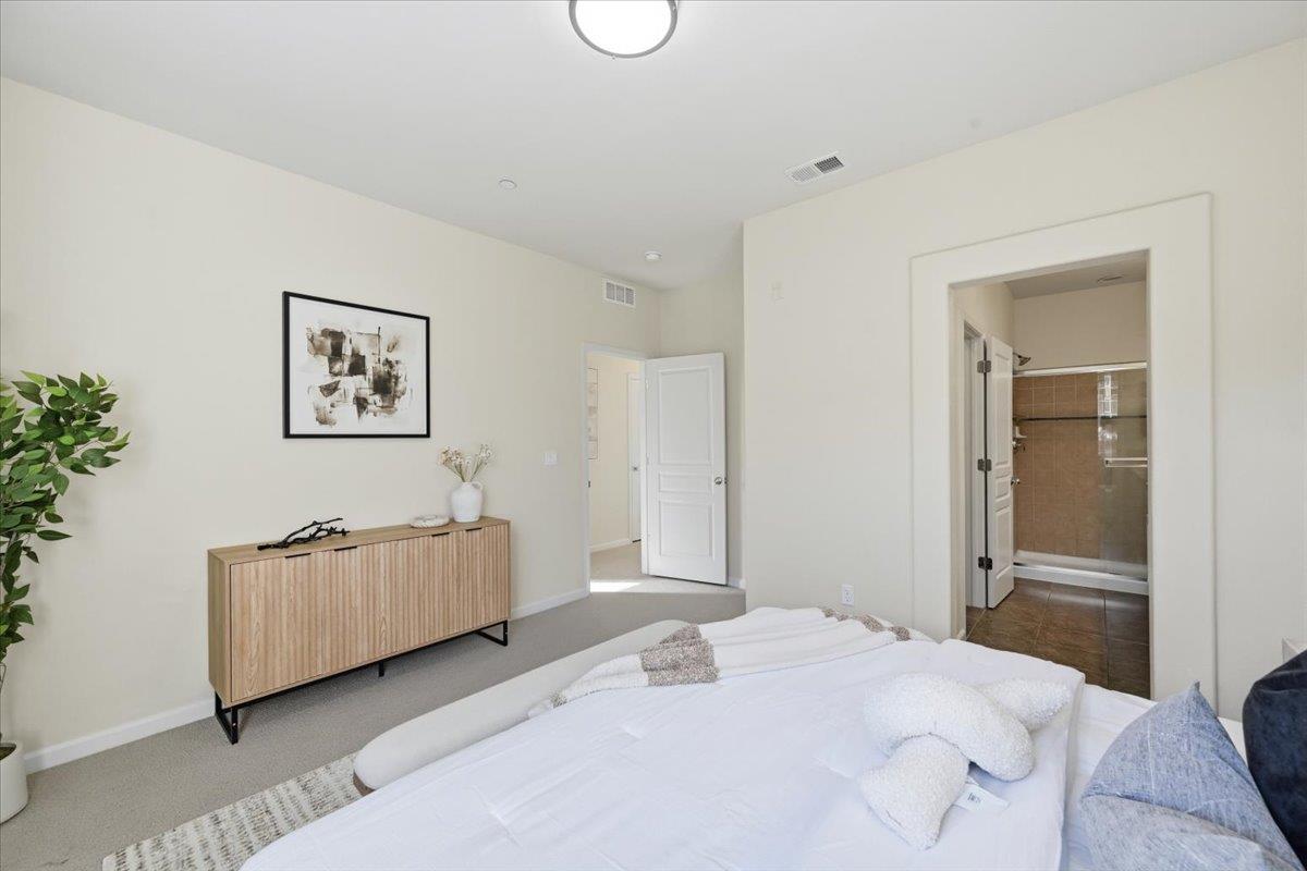 536 Almaden Walk Loop