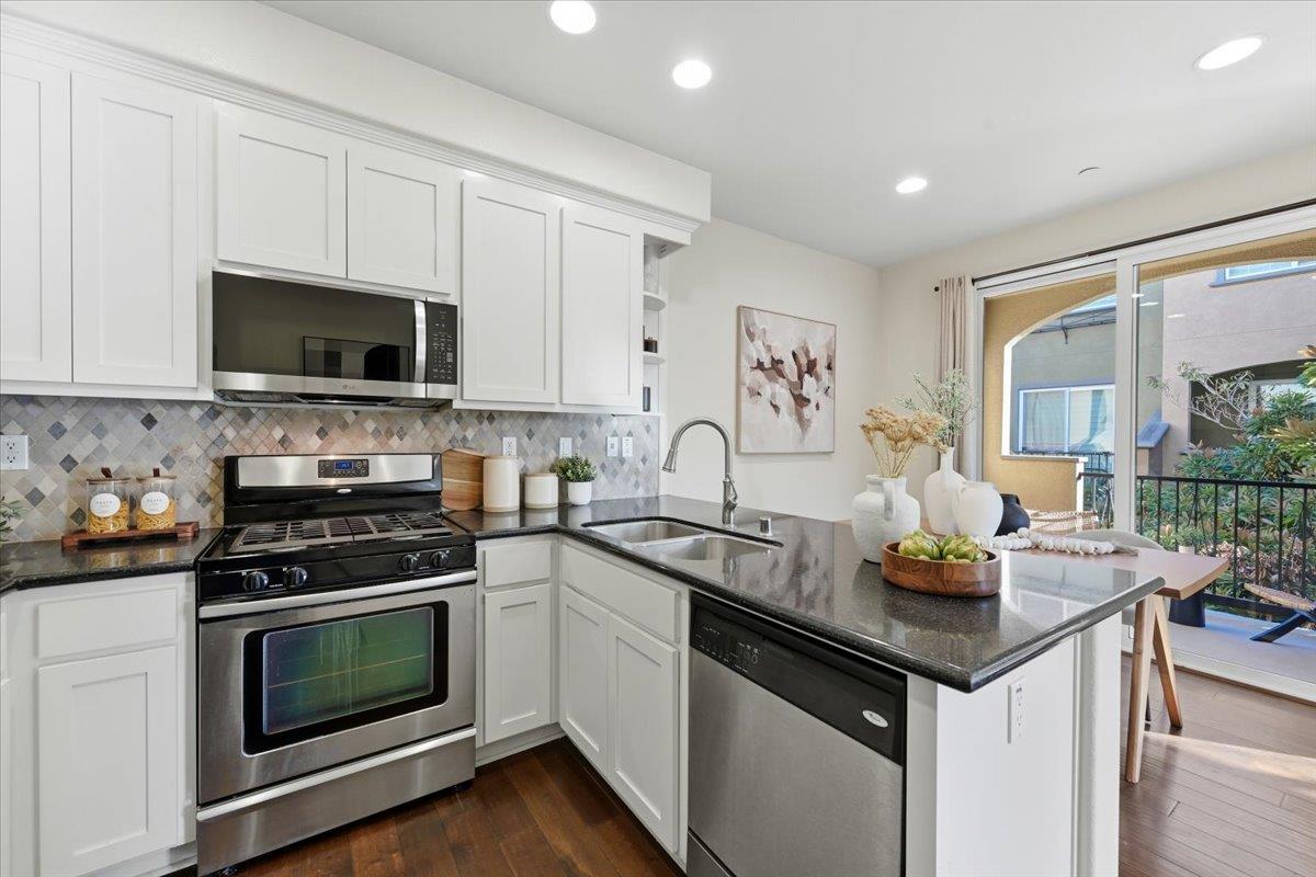 536 Almaden Walk Loop