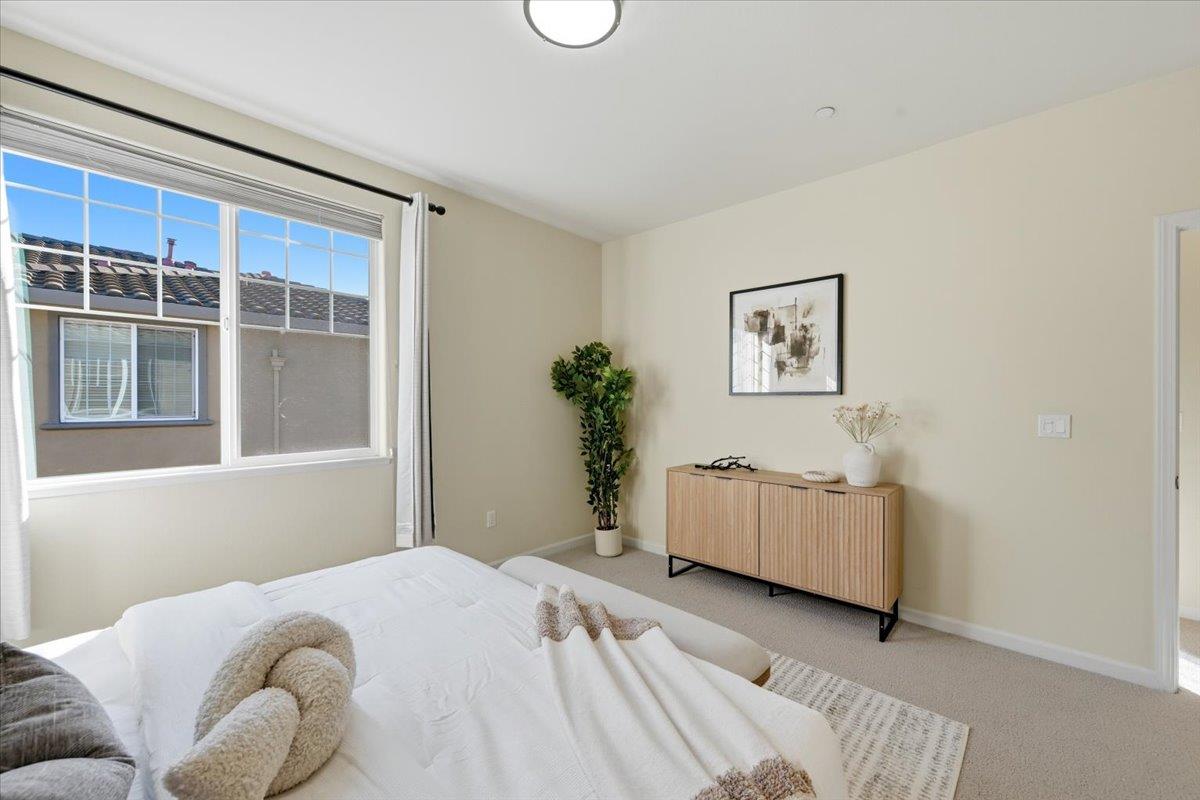 536 Almaden Walk Loop