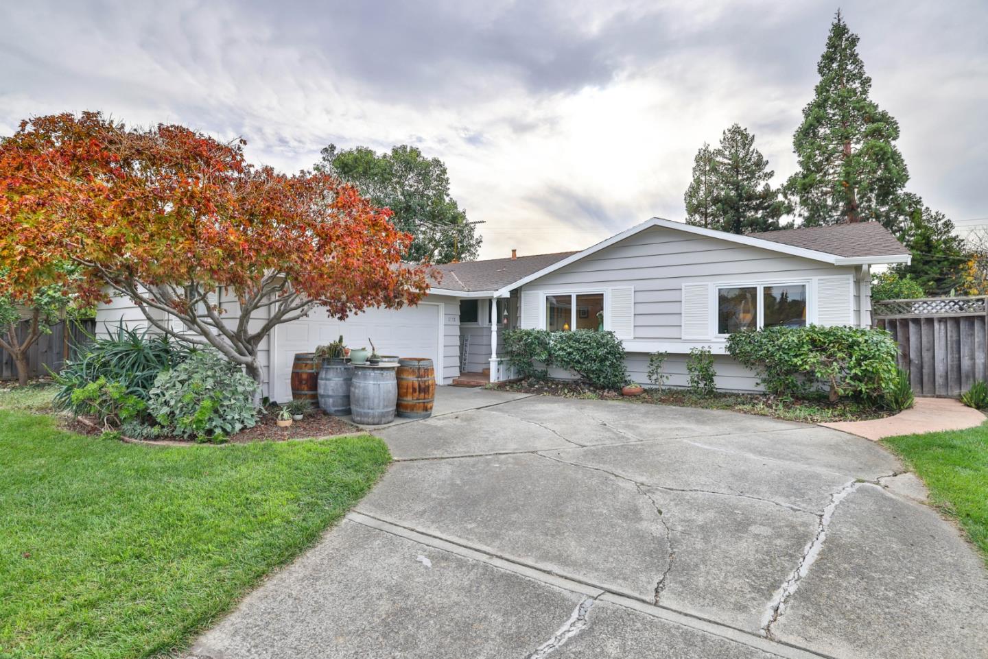 3772 Thrush Way