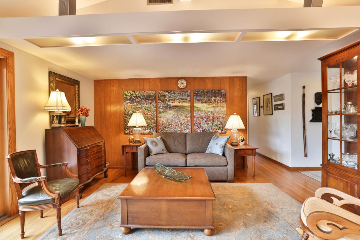 3772 Thrush Way