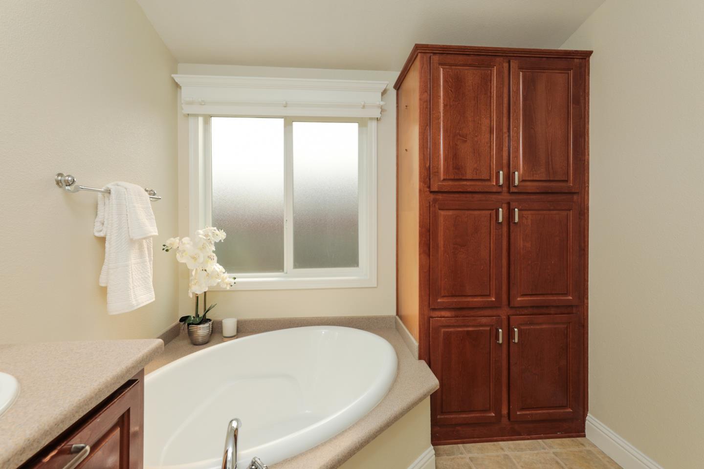 1225 Vienna Drive Unit: 225