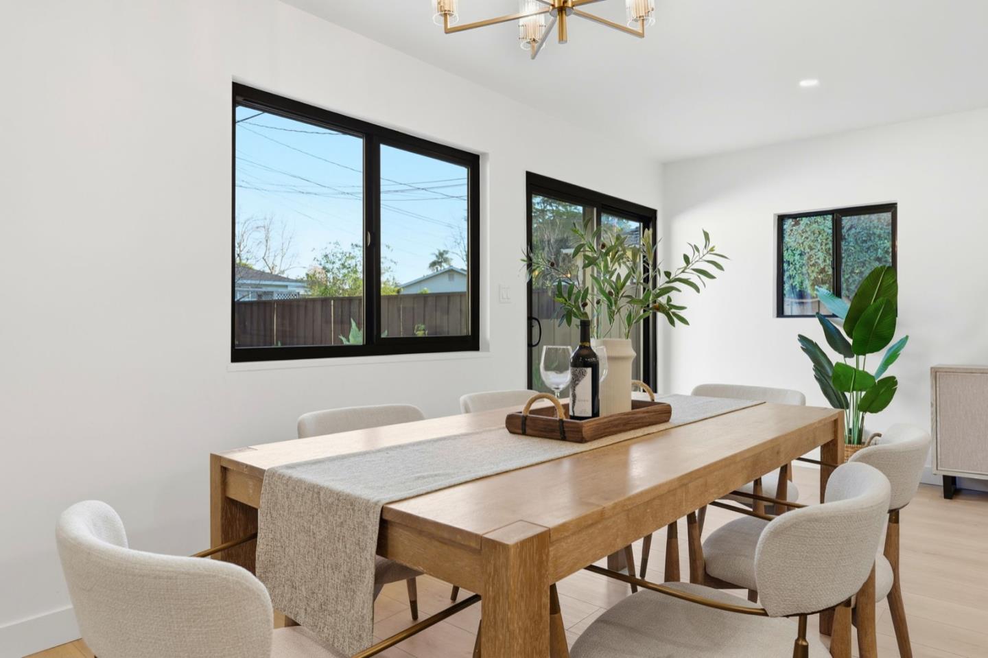 315 West Meadow Drive