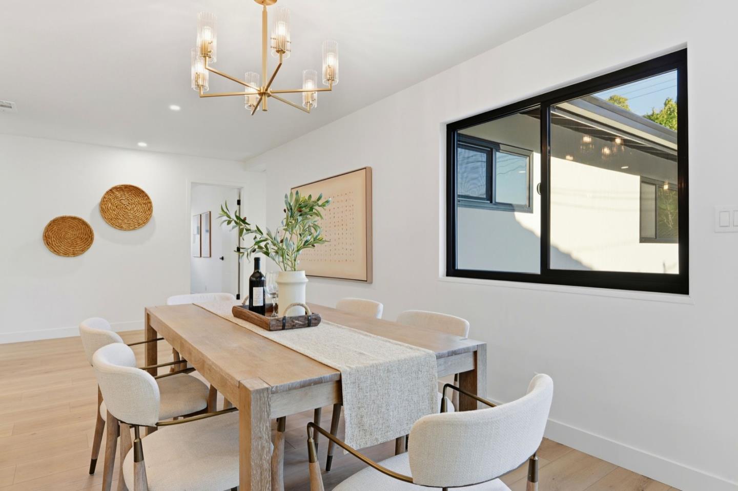 315 West Meadow Drive