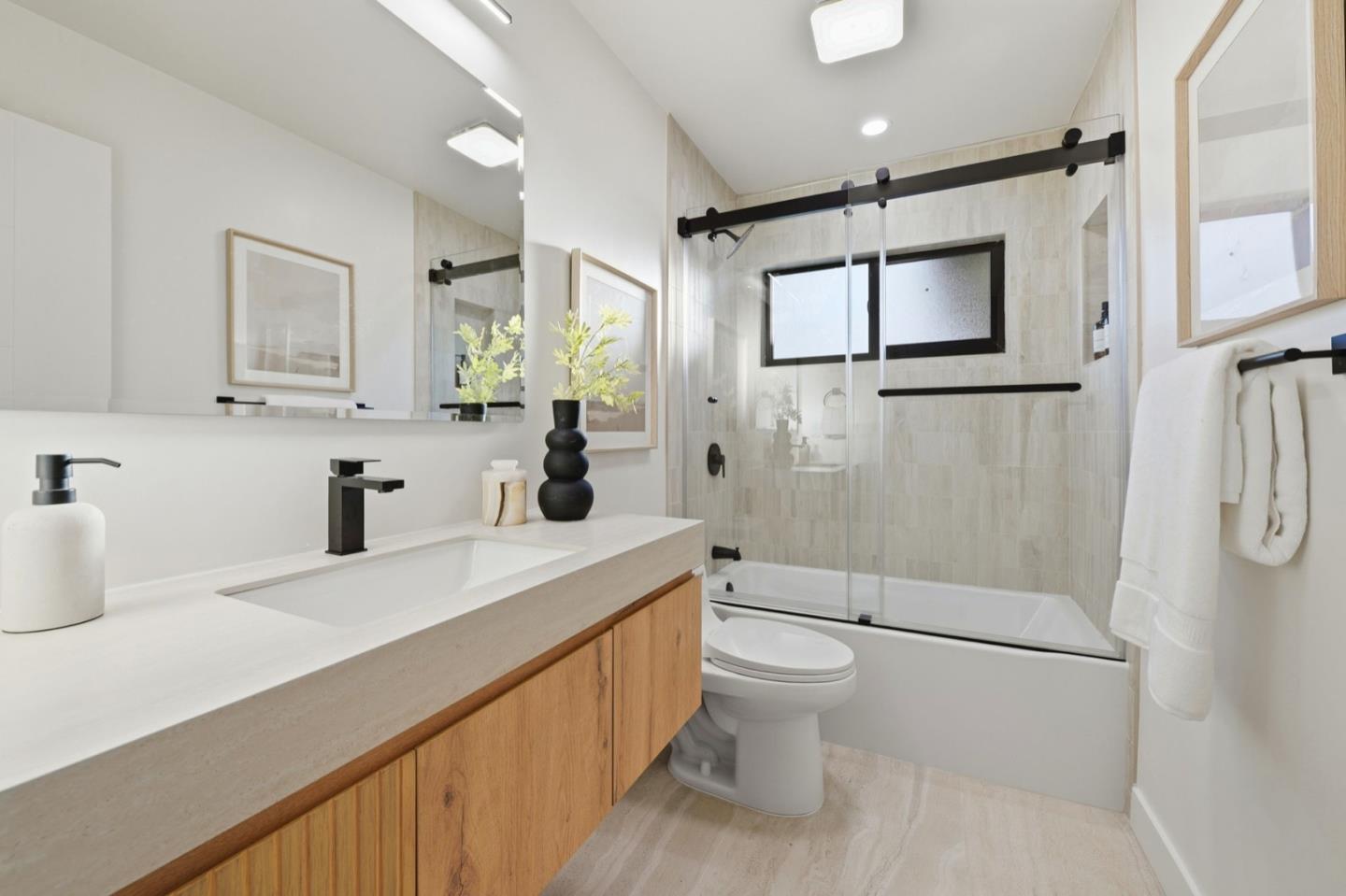 315 West Meadow Drive