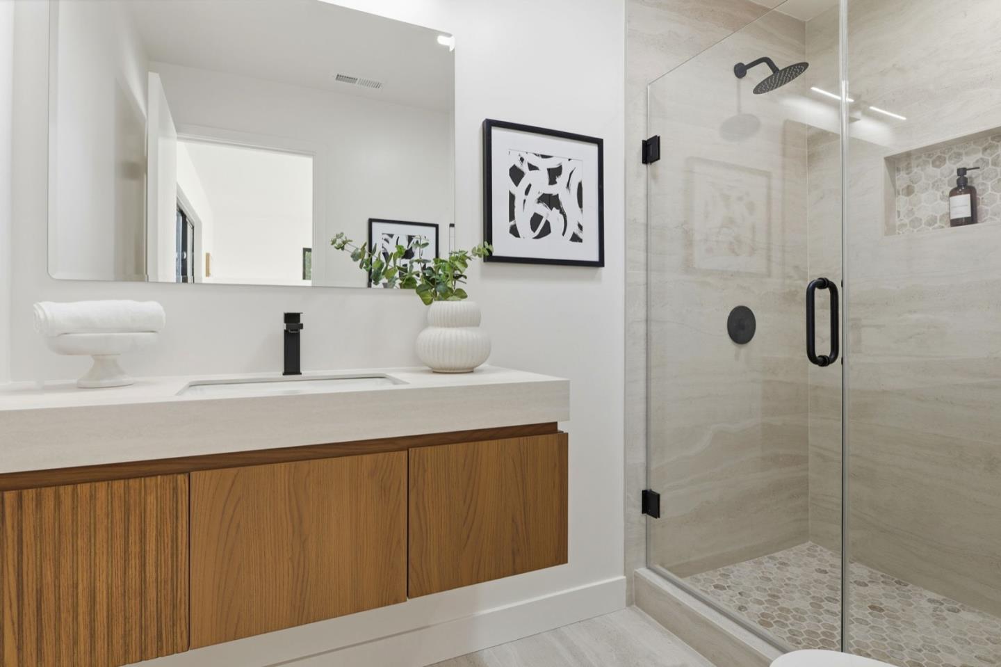 315 West Meadow Drive