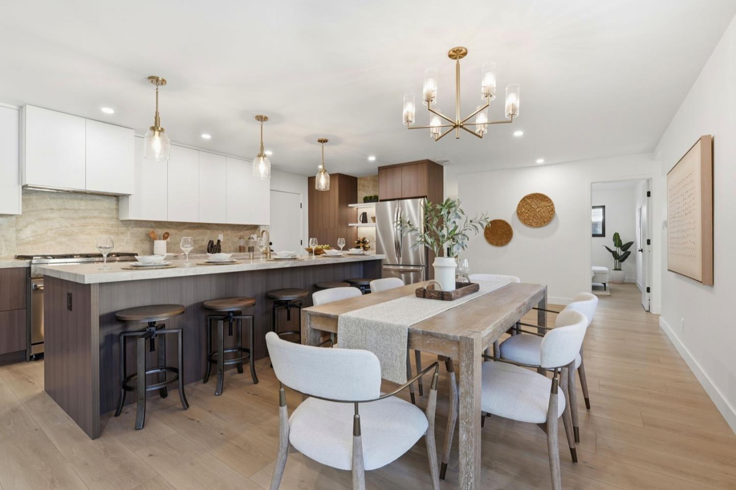 315 West Meadow Drive