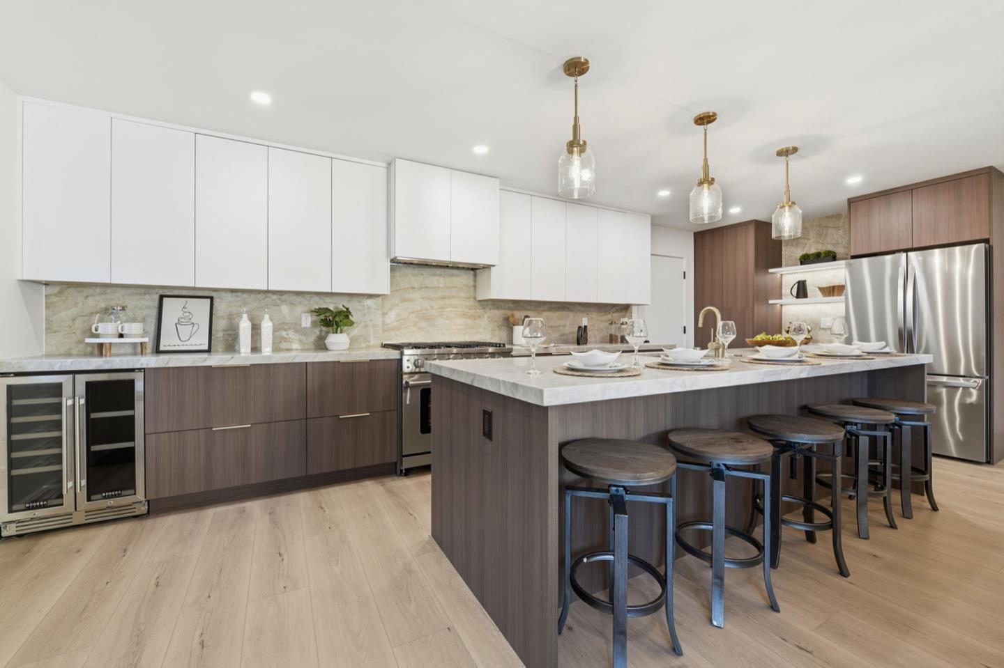 315 West Meadow Drive