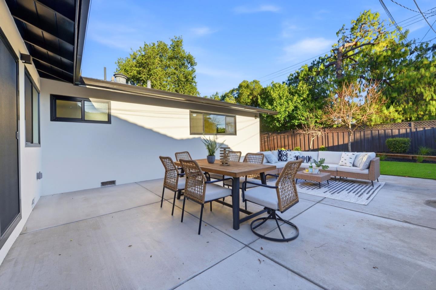 315 West Meadow Drive