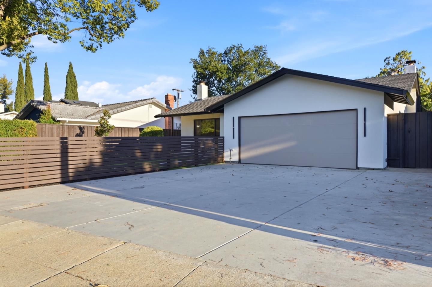 315 West Meadow Drive