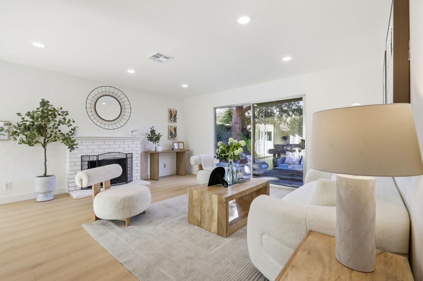 1094 Denver Drive