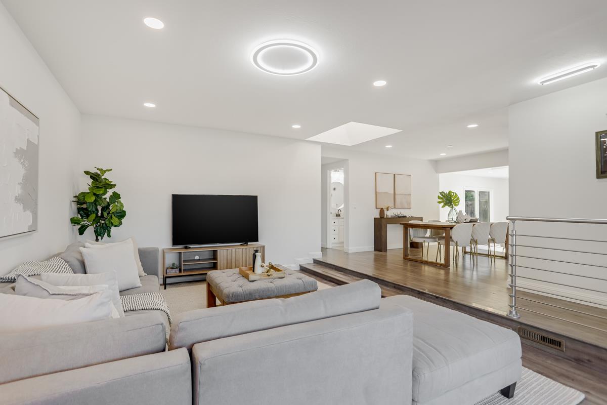 3278 Loma Alta Drive