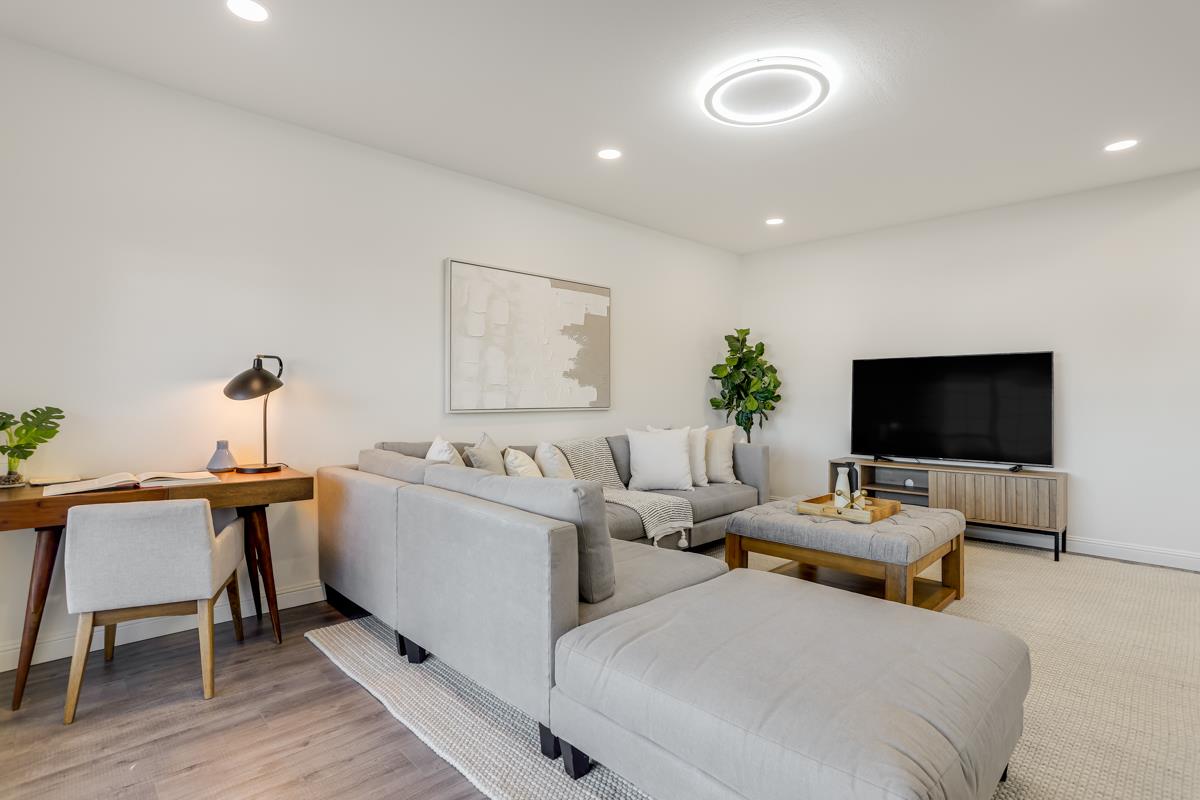 3278 Loma Alta Drive
