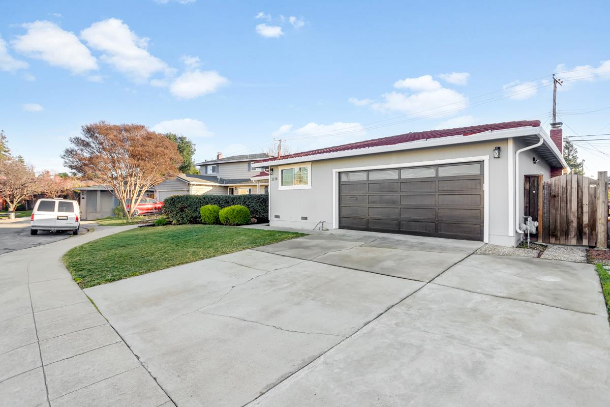 3278 Loma Alta Drive