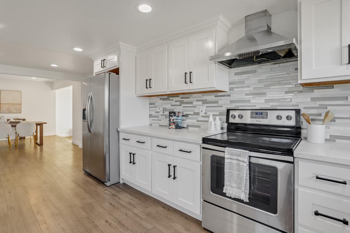 3278 Loma Alta Drive