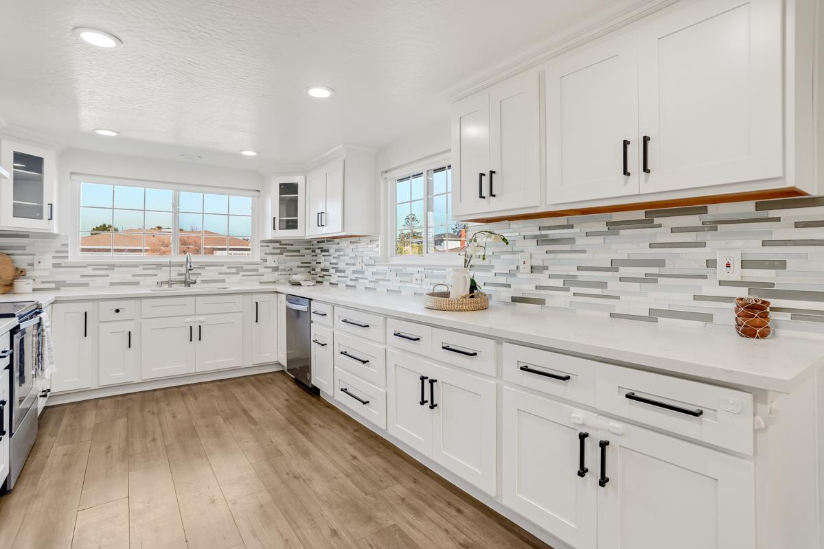 3278 Loma Alta Drive