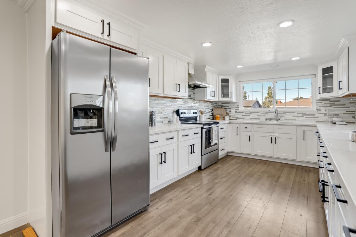 3278 Loma Alta Drive