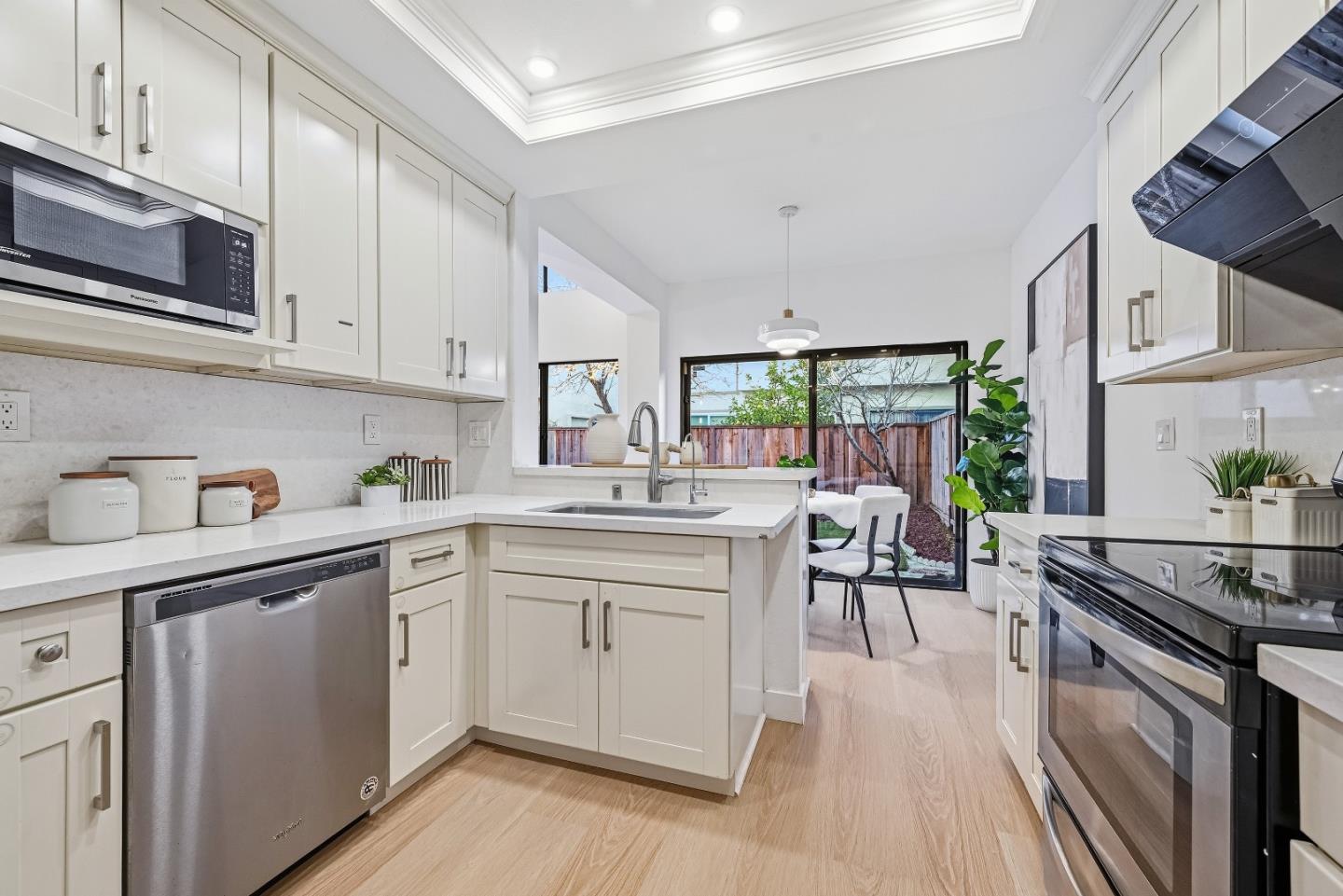 4808 Mendocino Terrace