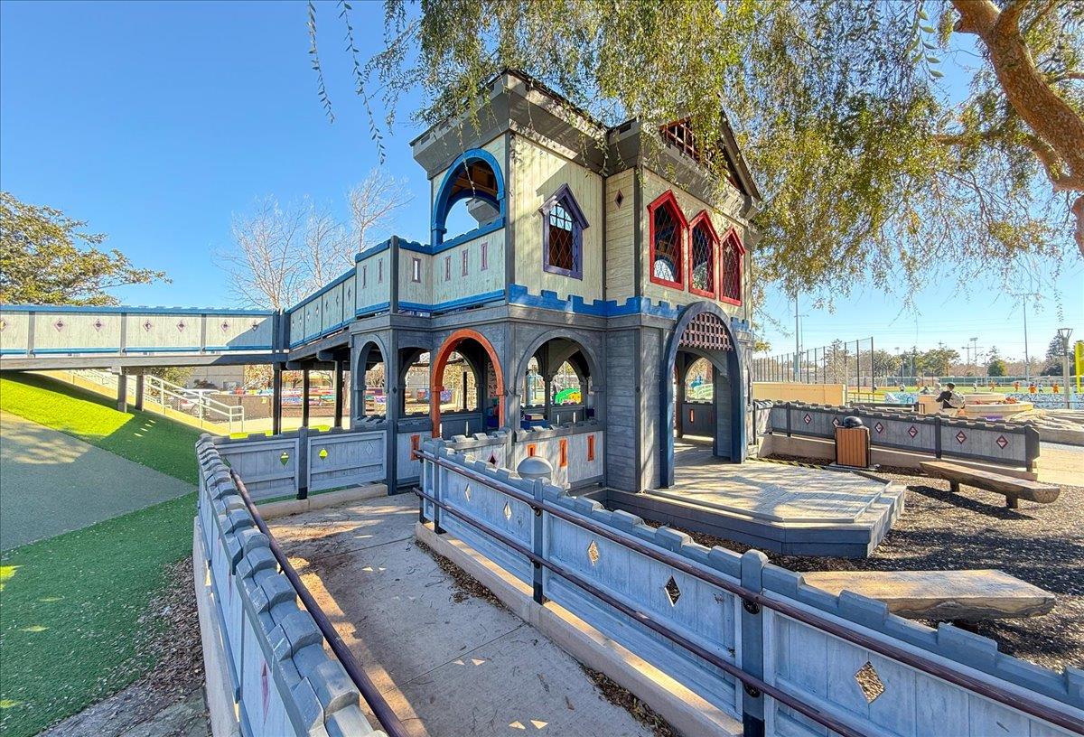 664 San Pedro Avenue