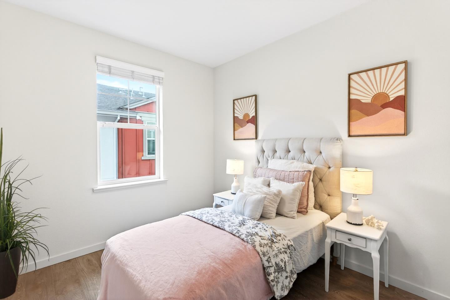 817 Galt Terrace 4