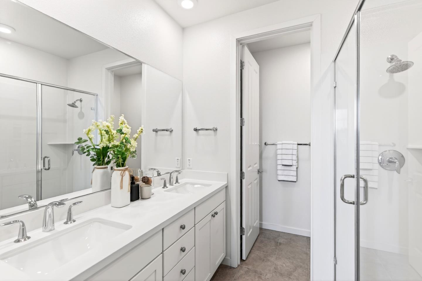 817 Galt Terrace 4