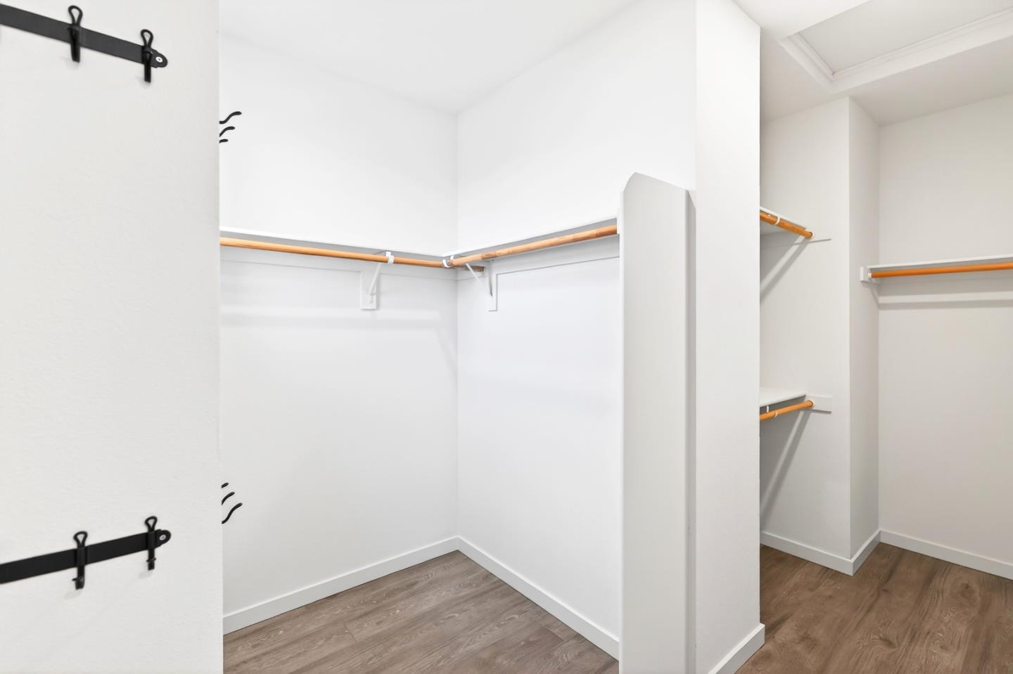 817 Galt Terrace 4