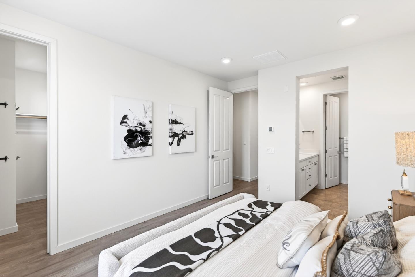 817 Galt Terrace 4
