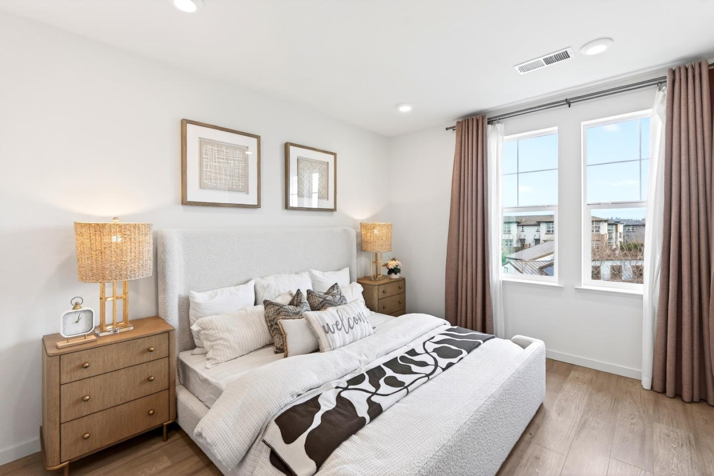 817 Galt Terrace 4