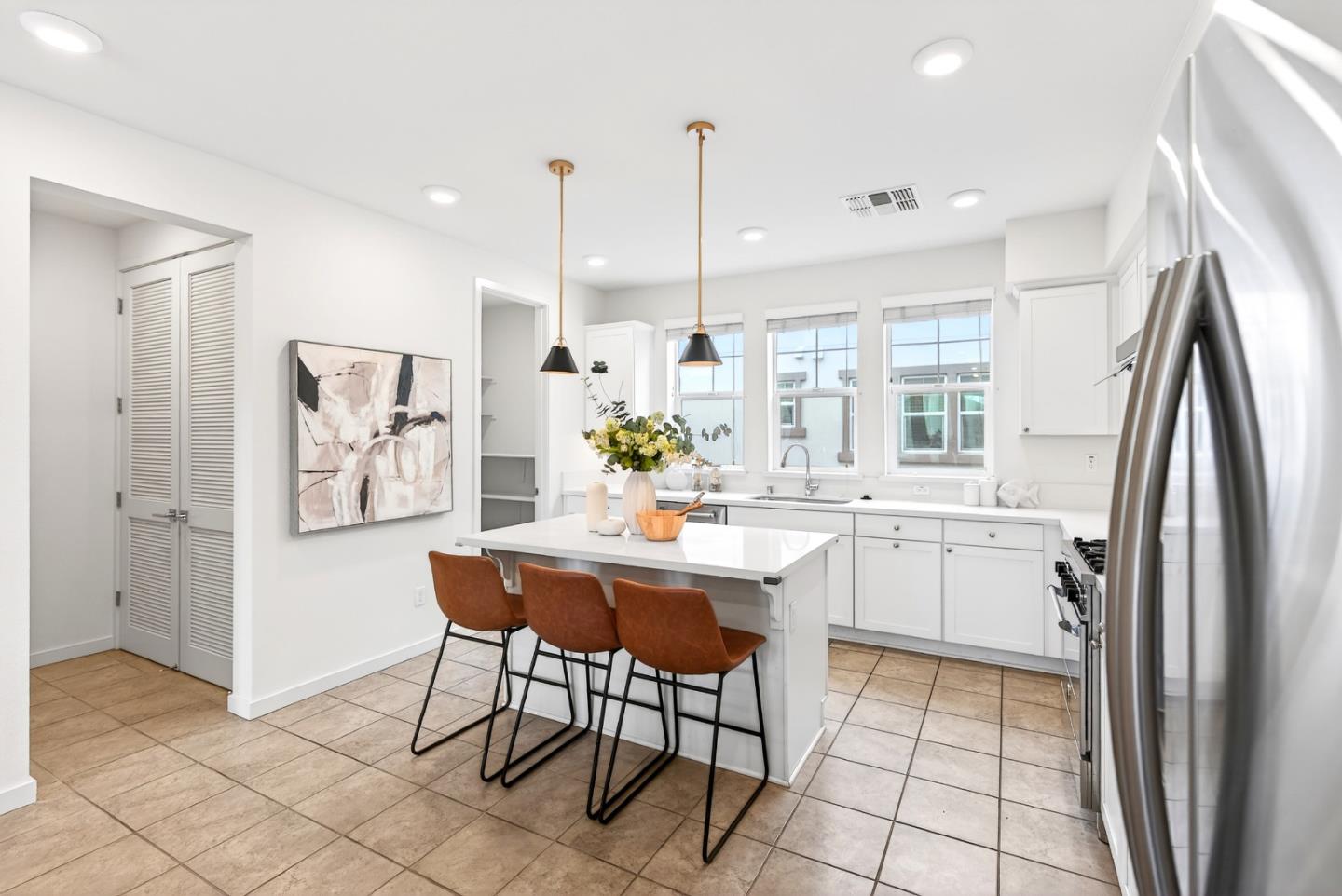 817 Galt Terrace 4