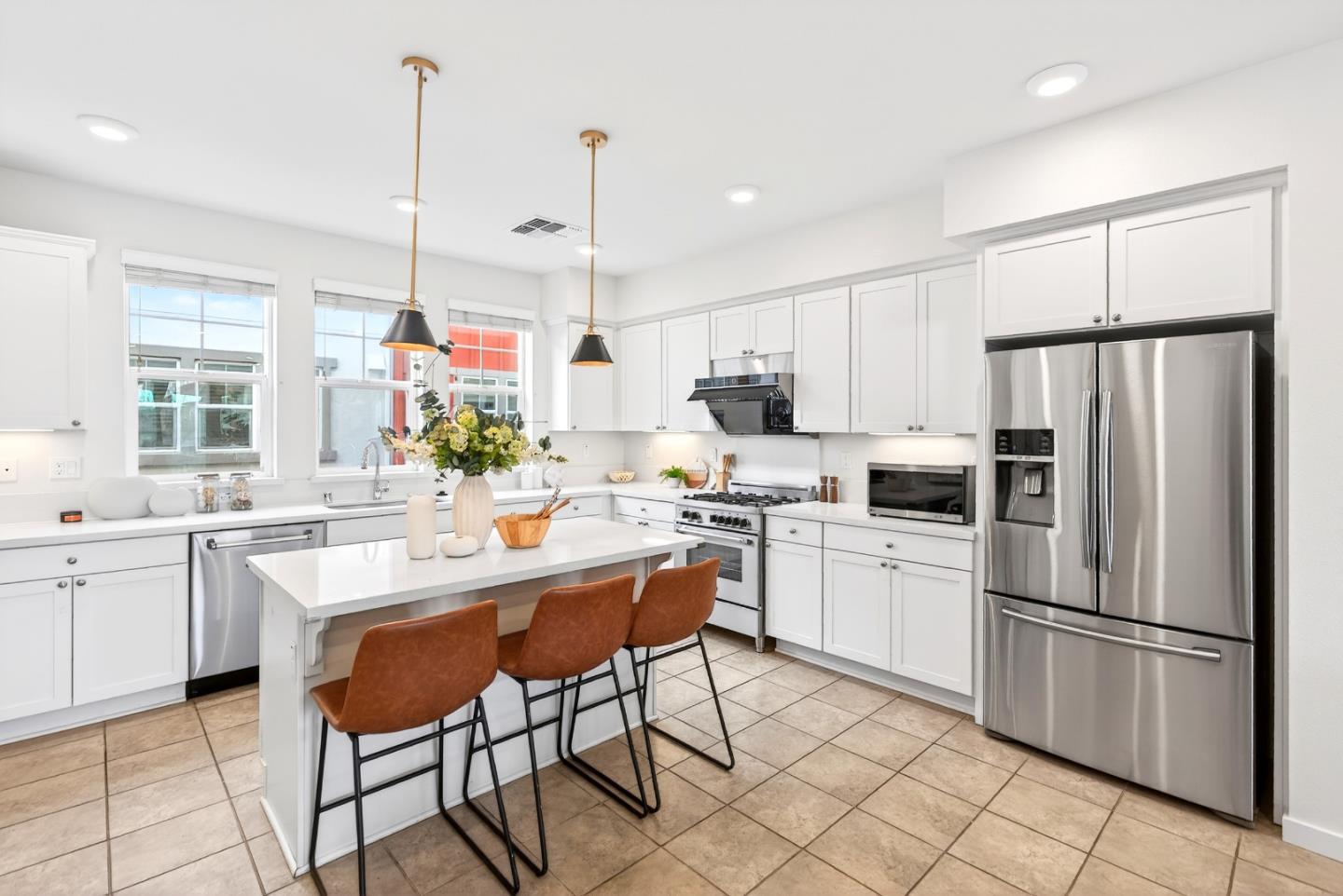 817 Galt Terrace 4