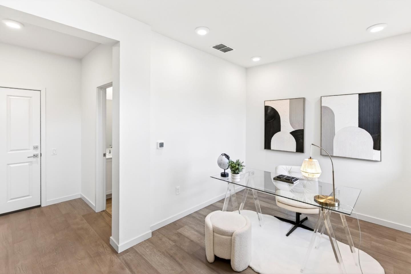 817 Galt Terrace 4