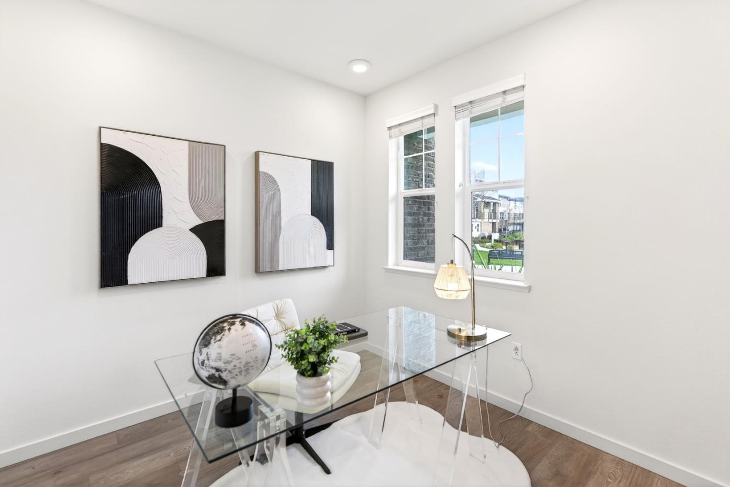 817 Galt Terrace 4