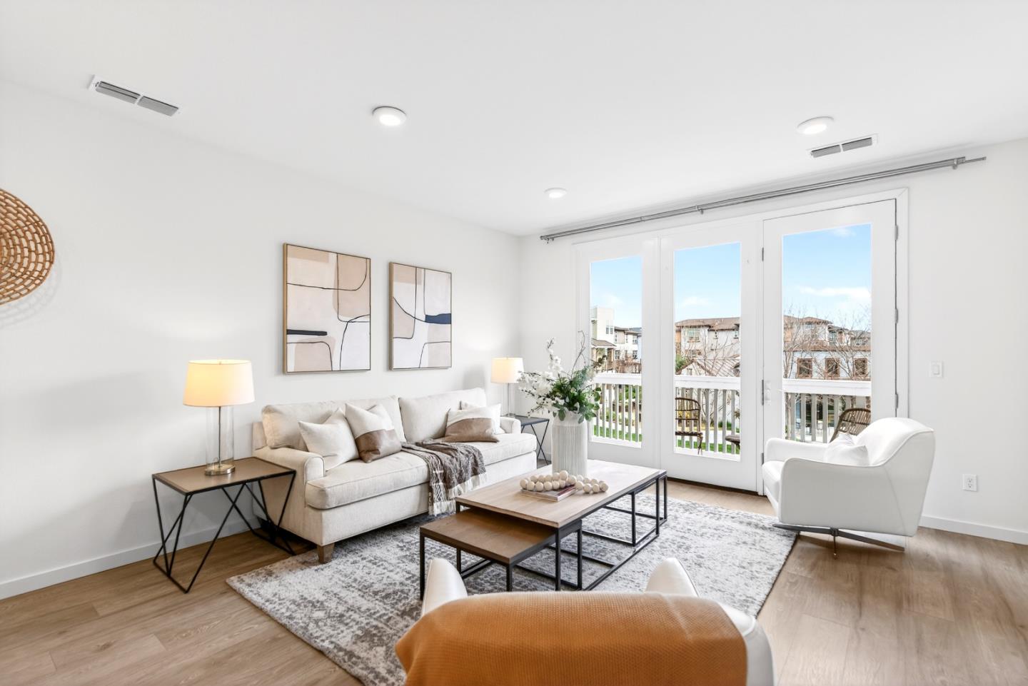 817 Galt Terrace 4