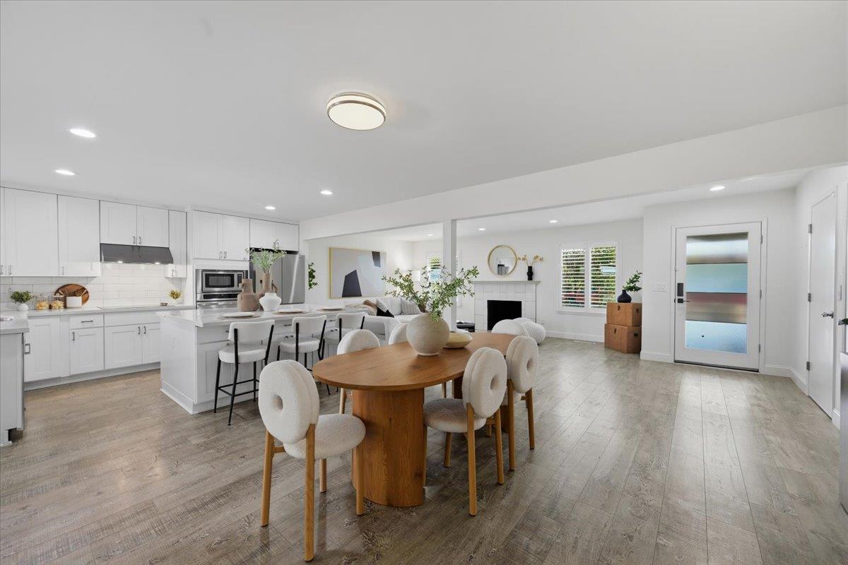 2441 Lambert Place